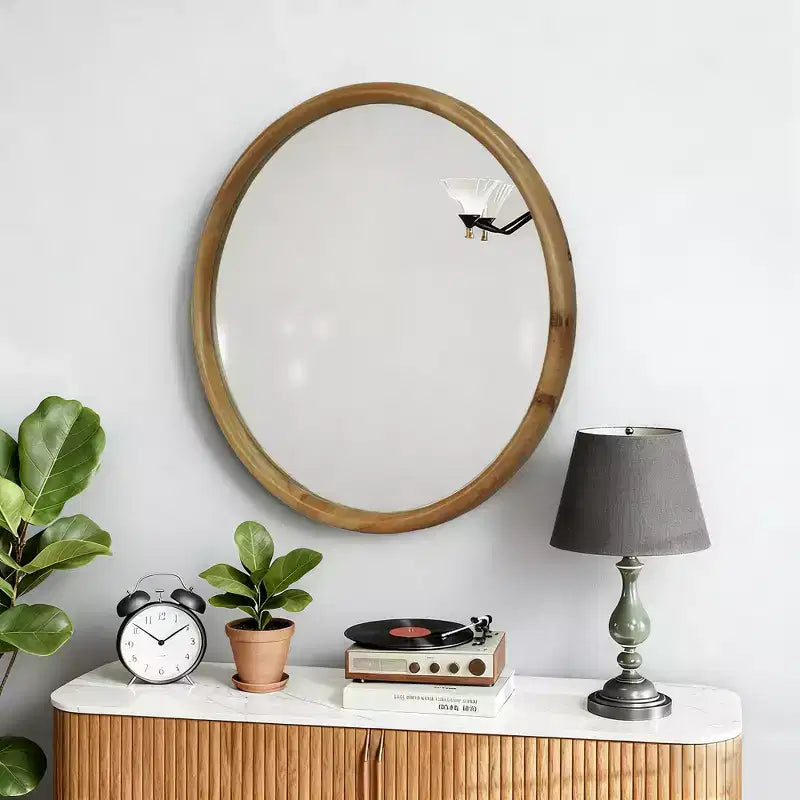 Specchio da parete rotondo con cornice in legno naturale, 23,62", 1 persona